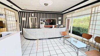 The Kanzi Hotel & Village