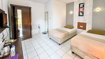 The Kanzi Hotel & Village