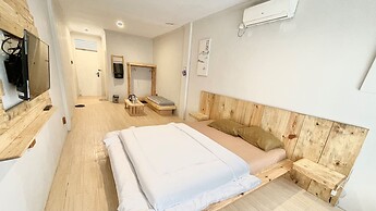 The Kanzi Hotel & Village