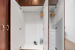 Sillkhaus Yasmine Tower