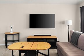 Charming 4BR Spacious Backyard in Hutto