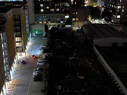 Cosy 2 Bedroom Royal Docks Apartment