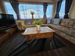 3 Bed Cabin Sleeps 6 With Balcony