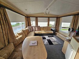 2 bed Huge Balcony Retreat in Rhyl