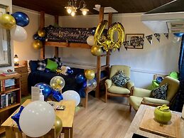 Tranquil Lodge Retreat in Penegoes