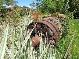 Tranquil Lodge Retreat in Penegoes