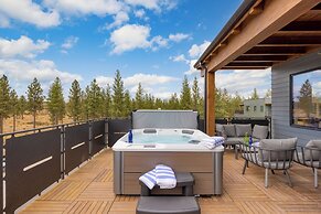 The Aerie Suites by AvantStay – Modern Comfort with Mountain Views