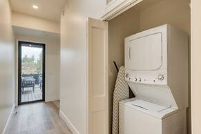 The Aerie Suites by AvantStay – Modern Comfort with Mountain Views