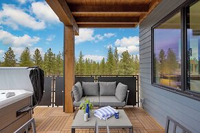 The Aerie Suites by AvantStay – Modern Comfort with Mountain Views