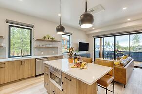 The Aerie Suites by AvantStay – Modern Comfort with Mountain Views