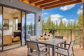 The Aerie Suites by AvantStay – Modern Comfort with Mountain Views