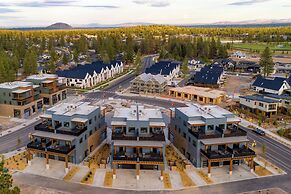 The Aerie Suites by AvantStay – Modern Comfort with Mountain Views