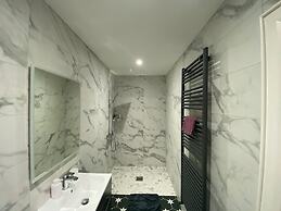 Cloud Nine With Private Hottub - The Last Resort