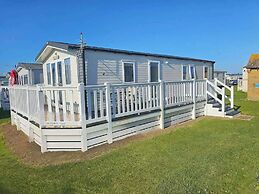 Luxury Chichester Caravan Seaside Retreat