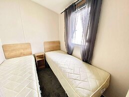 Luxury Chichester Caravan Seaside Retreat