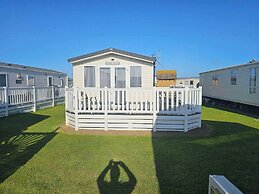 Luxury Chichester Caravan Seaside Retreat