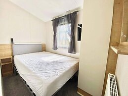 Luxury Chichester Caravan Seaside Retreat