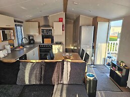 Luxury Chichester Caravan Seaside Retreat