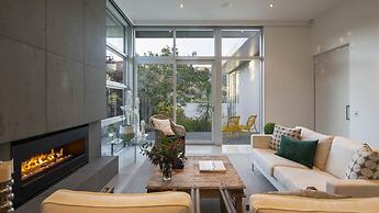 Supreme Lakefront Luxury Villa