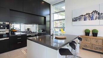 Supreme Lakefront Luxury Villa