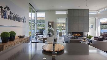 Supreme Lakefront Luxury Villa