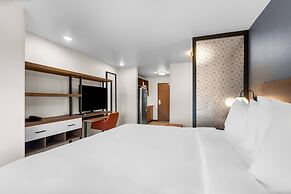 Everhome Suites Cheyenne