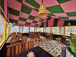 The Blissful A Frame Abode