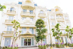 Leo Mansion Luxury Serviced Apartment