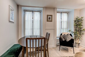 Elegant 1 Bedroom Suite