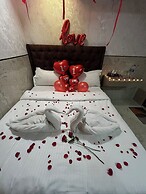 Hotel Newyork by Stayzy Rooms