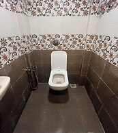 Hotel Newyork by Stayzy Rooms