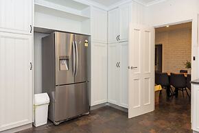 Furche Barossa Vineyard & Fireplace