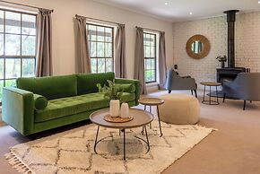 Furche Barossa Vineyard & Fireplace