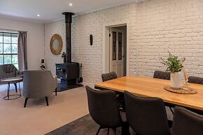 Furche Barossa Vineyard & Fireplace