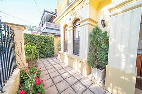 Cozy Home with fireplace 5mins to beach