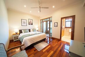 Cozy Home with fireplace 5mins to beach