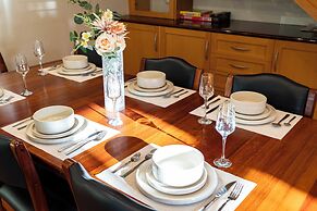 Cozy Home with fireplace 5mins to beach