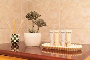 Cozy Home with fireplace 5mins to beach