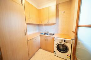 Cozy Home with fireplace 5mins to beach