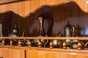 Authentic Lake View Apartment