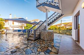 Authentic Lake View Apartment