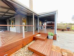Barossa Getaway GabbyHouse with Vineyard
