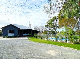 Barossa Getaway GabbyHouse with Vineyard