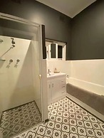 Barossa Getaway GabbyHouse with Vineyard