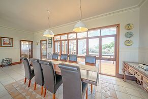 Condor Estate with Vineyard & Fireplace