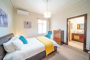 Condor Estate with Vineyard & Fireplace