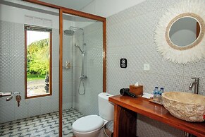 Graha Shanti Guest House