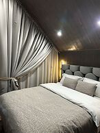 Monte Pine Chalet 1