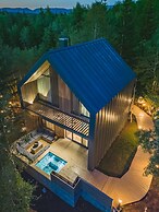 Monte Pine Chalet 1