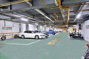 Longsheng Business and Leisure Hotel